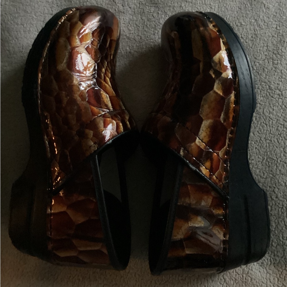 Dansko Professional Multitone Clogs With Unique D… - image 4